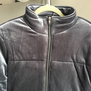 unworn, still has tag, charcoal velour bomber